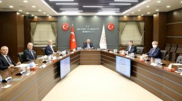 Bakan Elvan, Türk-İş Yönetim Kurulu üyelerini kabul etti