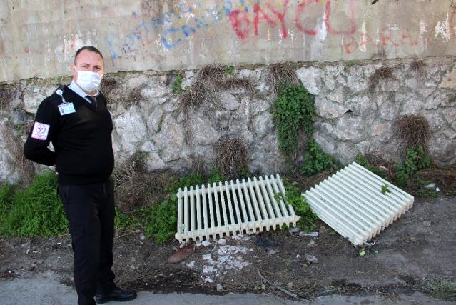 Kalorifer peteği hırsızları özel güvenliğe takıldı