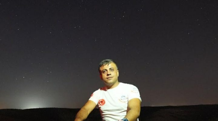 ANNESİZ BİR BAYRAMA EKSİK UYANMAK