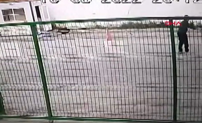 Yan Baktın Tartışması Kanlı Bitti; özel güvenlik görevlisi boğaz ve kasığından bıçaklandı