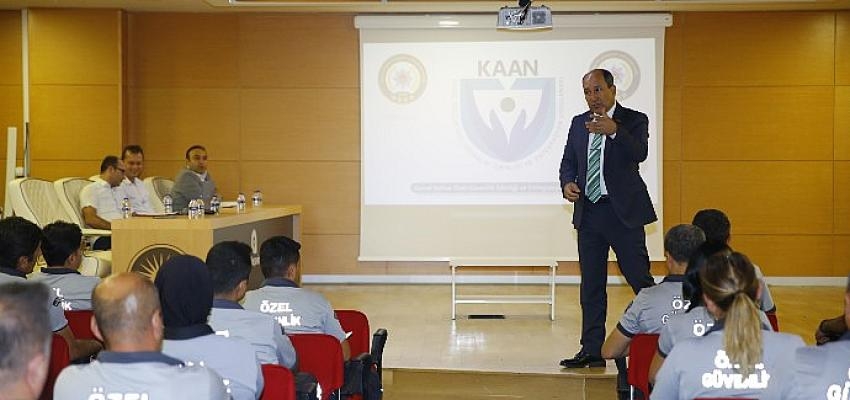 Antalya Büyükşehir’de görev yapan özel güvenliklere eğitim