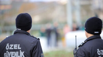 Özel güvenlik görevlisine hakaret ‘kamu görevlisine hakaret’ sayıldı