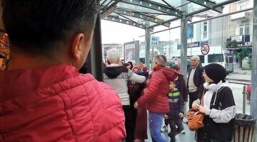 Tramvay’da kadın yolcu ve kadın özel güvenlik görevlisi arasında tartışma