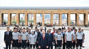 ‘Özel Güvenlik Haftası’nda Özel Güvenlikler Anıtkabir’i Ziyaret Etti