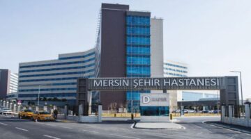 Mersin Hastanesinde Doktora Muştalı Saldırı; İki Özel Güvenlik Görevlisi Hafif Yaralandı
