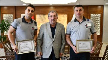 O özel güvenlik görevlisine başarı belgesi