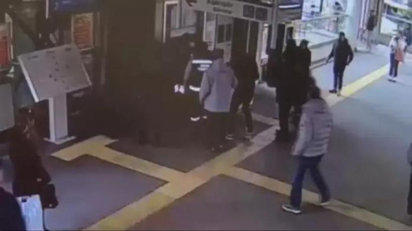 Marmaray İstasyonu’nda kadın özel güvenlik görevlisine bıçaklı saldırı