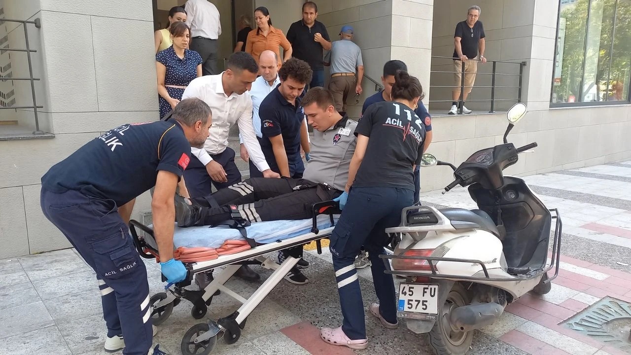 Manisa’da özel güvenlik görevlisi sıramatikte elektrik akımına kapıldı