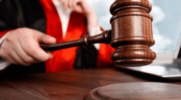 Yargıtay’dan Emsal Karar: İş Arkadaşlarının Gizlice Fotoğraflarını Çeken Kişiye 12 Yıl Hapis Onandı