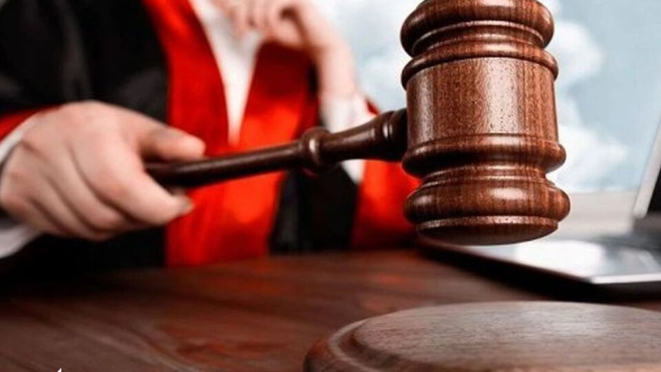 Yargıtay’dan Emsal Karar: İş Arkadaşlarının Gizlice Fotoğraflarını Çeken Kişiye 12 Yıl Hapis Onandı