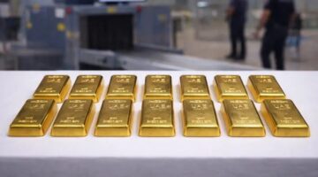 1 kilo altın rüşvet aldığı iddia edilen polis ve güvenlik görevlisi için istenen ceza belli oldu